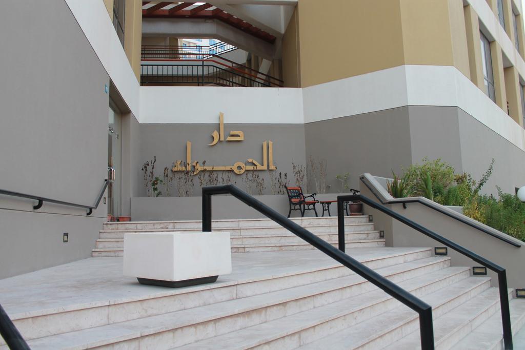 Al Hamra Plaza Apartment Manama Exterior photo