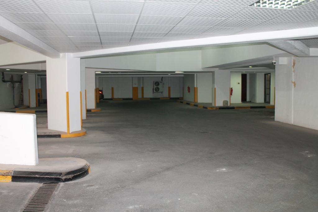 Al Hamra Plaza Apartment Manama Exterior photo
