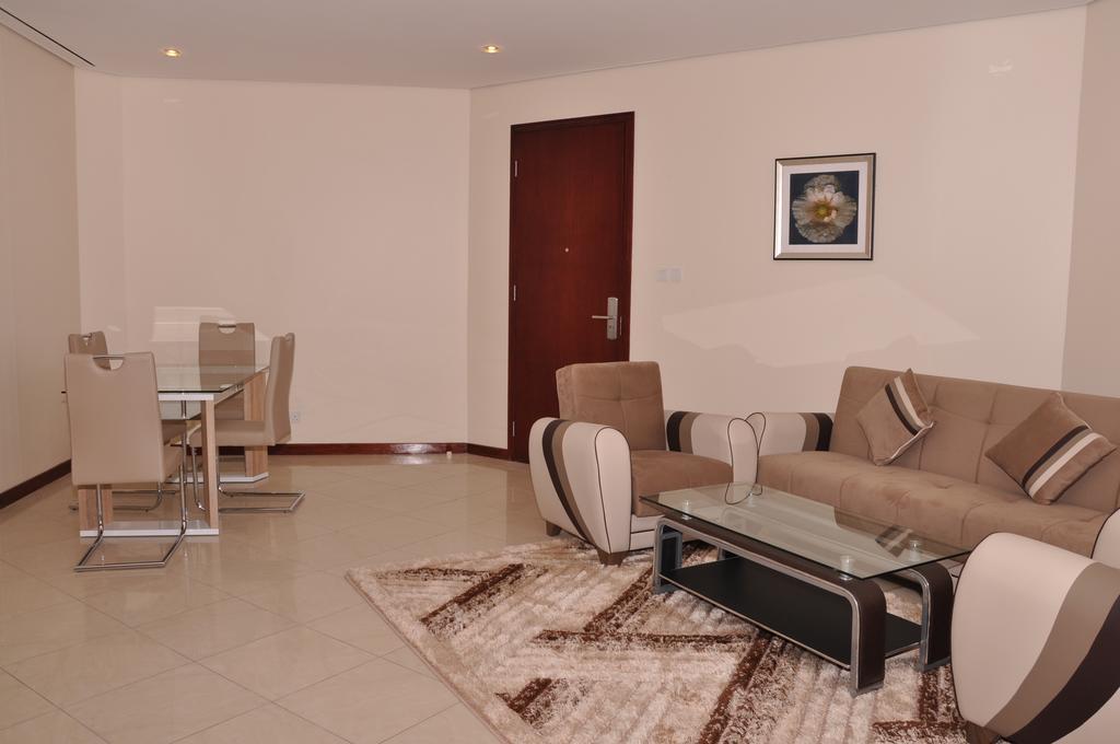 Al Hamra Plaza Apartment Manama Exterior photo