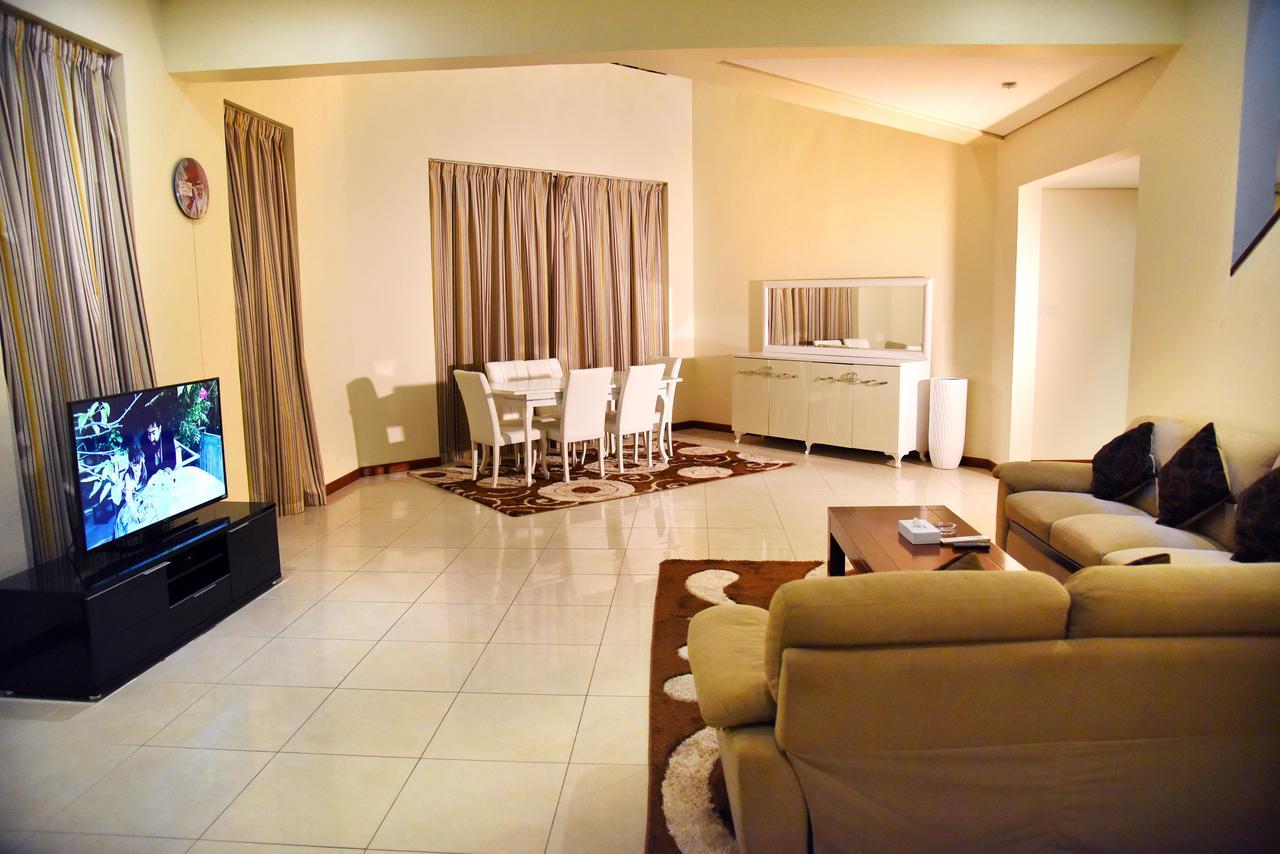 Al Hamra Plaza Apartment Manama Exterior photo