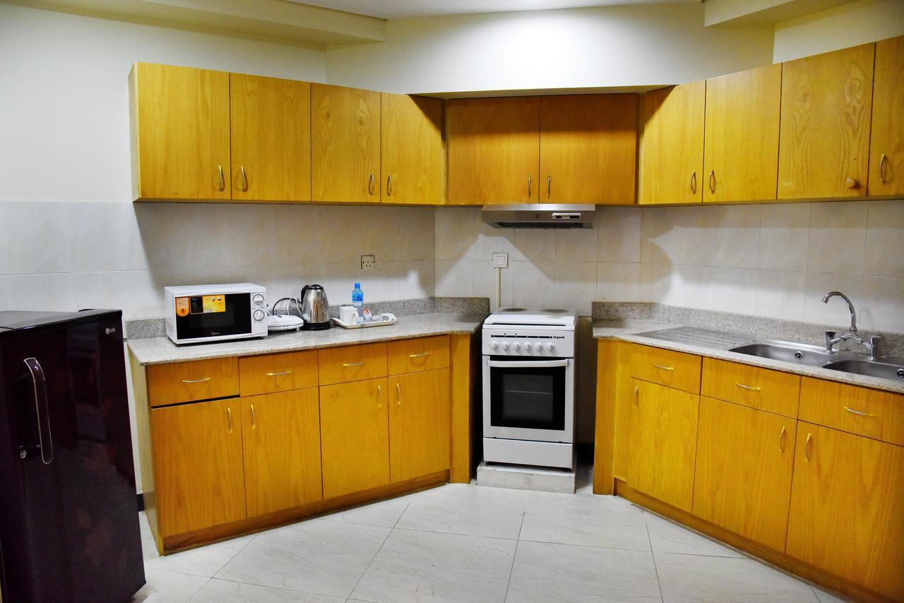 Al Hamra Plaza Apartment Manama Exterior photo