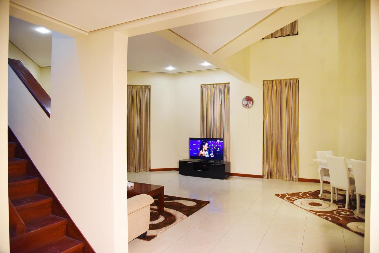 Al Hamra Plaza Apartment Manama Room photo
