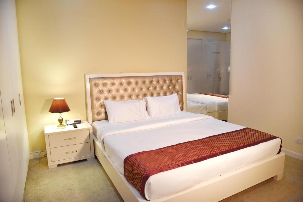Al Hamra Plaza Apartment Manama Room photo